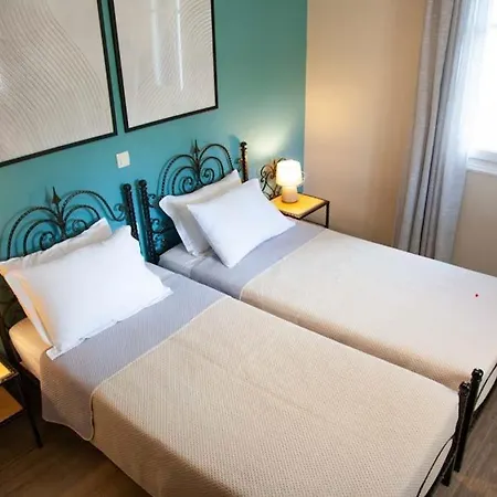 Primarosa Vila Metaxáta